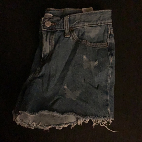 Old navy, blue shorts with butterfly pattern. - Picture 3 of 5